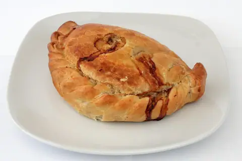 Shalom Hot Bagel Bakery photo 3